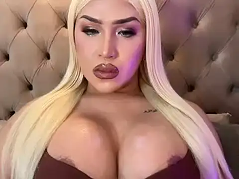 Your Majesty Tyra online show from 10, 12, 2024