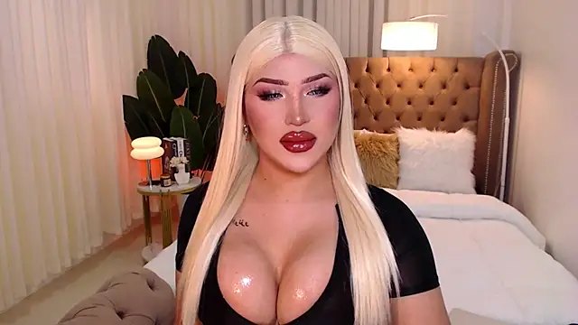 Your Majesty Tyra online show from 4, 1, 2025