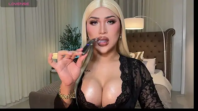 Your Majesty Tyra online show from 14, 3, 2026