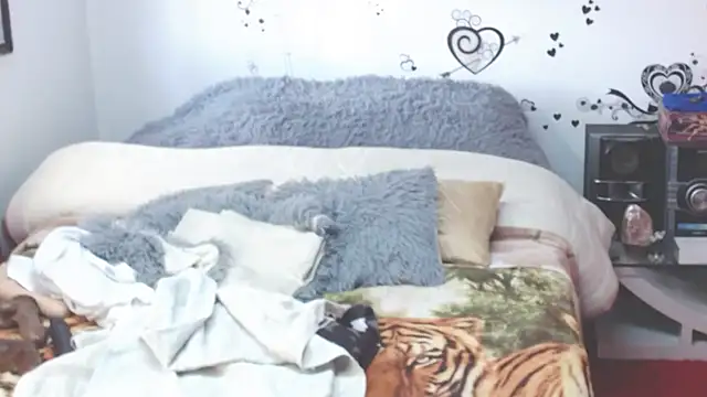 anie milf1 online show from 20, 1, 2025