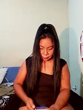 Snapshot of rosmery-navarro chatting on 24, 5, 2026 rosmery-navarro online show from 24, 5, 2026