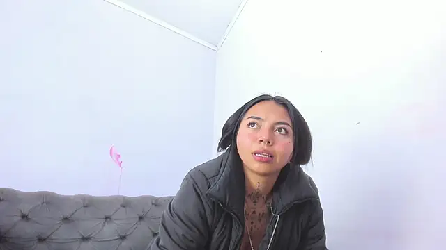 miss soffi  online show from 16, 4, 2026