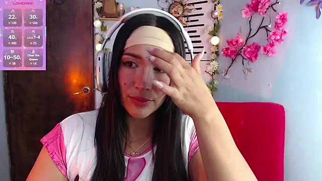 Lauraa22 online show from 13, 3, 2026