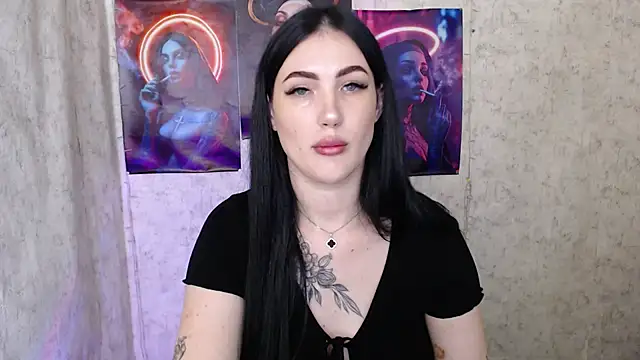 Snapshot of MisssShy_ chatting on 8, 9, 2025 MisssShy online show from 8, 9, 2025