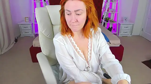 Kamilla Hot online show from 6, 4, 2026