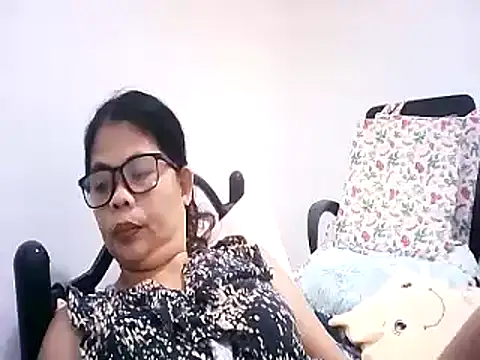 pinay milfxx online show from 9, 11, 2025