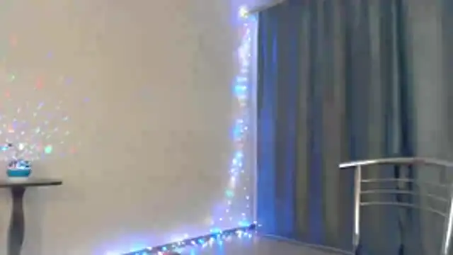 Snapshot of elenaza chatting on 22, 4, 2026 elenaza online show from 22, 4, 2026