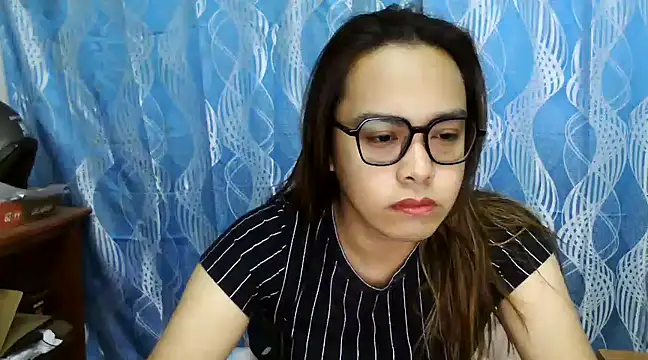 Snapshot of Your_PrettyGirlxxx chatting on 21, 3, 2025 Your PrettyGirlxxx online show from 21, 3, 2025