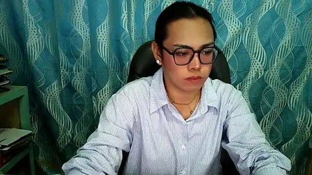 Snapshot of Your_PrettyGirlxxx chatting on 9, 9, 2025 Your PrettyGirlxxx online show from 9, 9, 2025