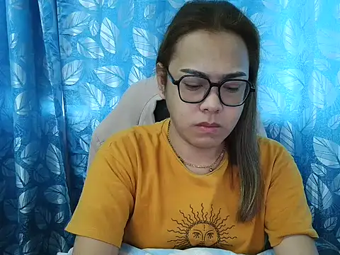 Your PrettyGirlxxx online show from 19, 11, 2025