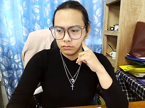 Snapshot of Your_PrettyGirlxxx chatting on 8, 5, 2026 Your PrettyGirlxxx online show from 8, 5, 2026