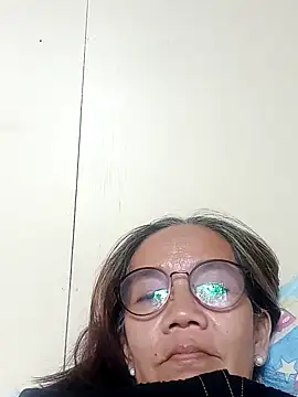 Snapshot of SweetBootyMomma chatting on 28, 2, 2025 SweetBootyMomma online show from 28, 2, 2025