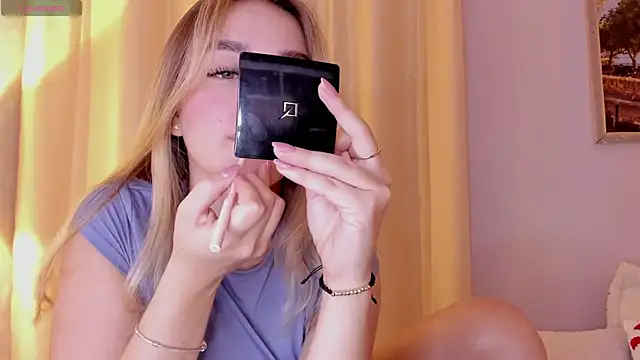 Assh lee  online show from 22, 12, 2025