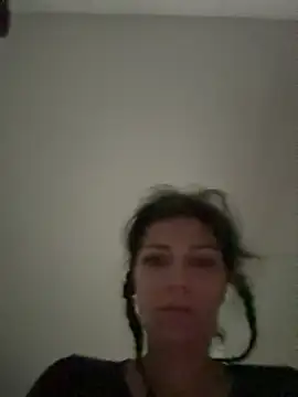 Snapshot of Anna_Lewis chatting on 10, 7, 2026 Anna Lewis online show from 10, 7, 2026