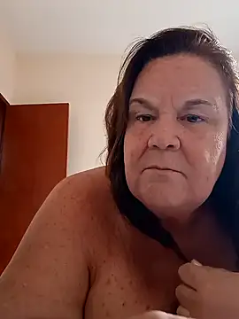 Snapshot of Yaya_Mineira chatting on 11, 1, 2025 Yaya Mineira online show from 11, 1, 2025