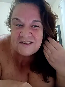 Snapshot of Yaya_Mineira chatting on 24, 1, 2025 Yaya Mineira online show from 24, 1, 2025