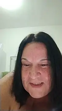Snapshot of Yaya_Mineira chatting on 7, 6, 2026 Yaya Mineira online show from 7, 6, 2026