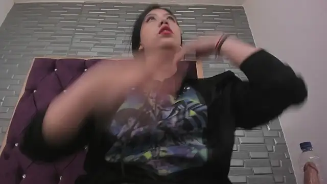 AntoneellaF online show from 11, 1, 2025