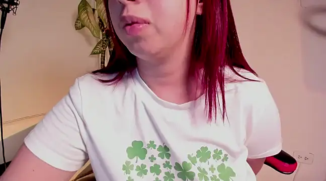 Snapshot of madelaine_blosson chatting on 30, 1, 2025 madelaine blosson online show from 30, 1, 2025
