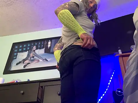Snapshot of Kik_SickSlut88 chatting on 11, 10, 2025 Kik SickSlut88 online show from 11, 10, 2025