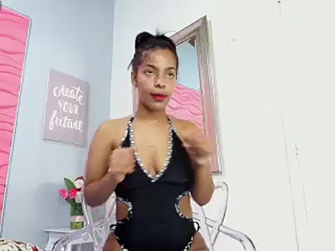Snapshot of _Valeria_Brown chatting on 14, 12, 2024 Valeria Brown online show from 14, 12, 2024