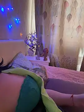 Lolaley2 online show from 17, 3, 2025