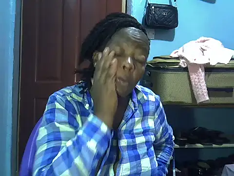 Snapshot of Ebonyceline chatting on 6, 5, 2026 Ebonyceline online show from 6, 5, 2026