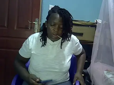 Snapshot of Ebonyceline chatting on 27, 5, 2026 Ebonyceline online show from 27, 5, 2026