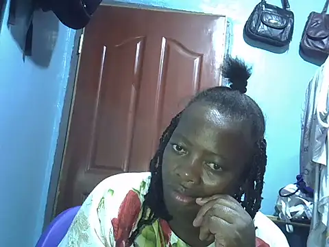 Snapshot of Ebonyceline chatting on 2, 7, 2026 Ebonyceline online show from 2, 7, 2026