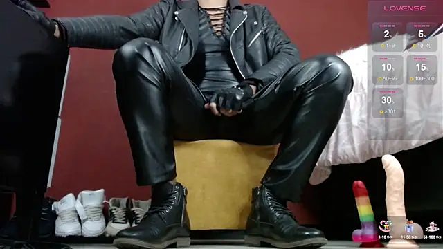 TomLover 12 online show from 30, 1, 2025