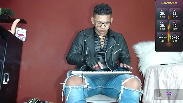 TomLover 12 online show from 12, 2, 2025