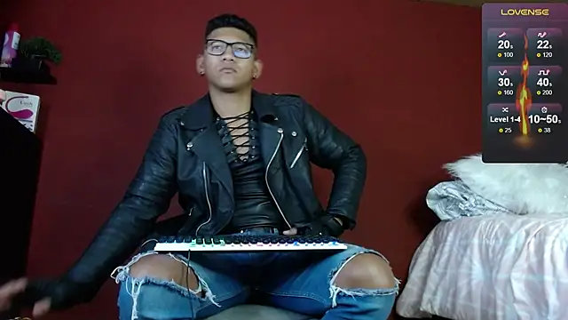 TomLover 12 online show from 22, 2, 2025