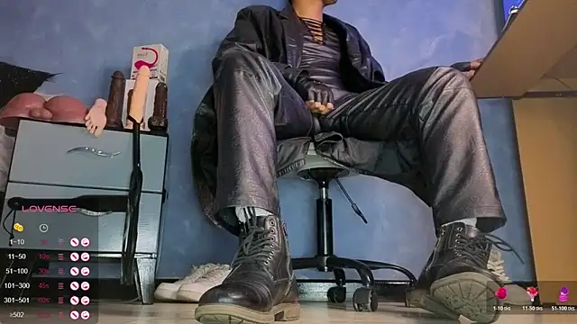 TomLover 12 online show from 8, 4, 2026