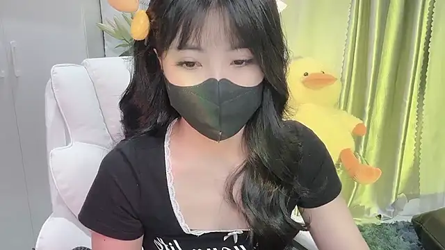 Mya Lee online show from 14, 2, 2025