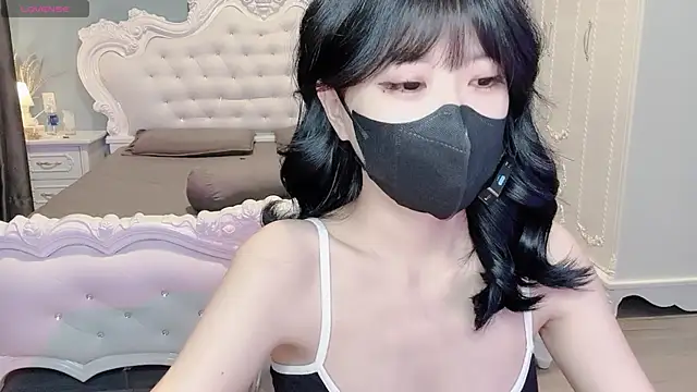 Mya Lee online show from 6, 2, 2026