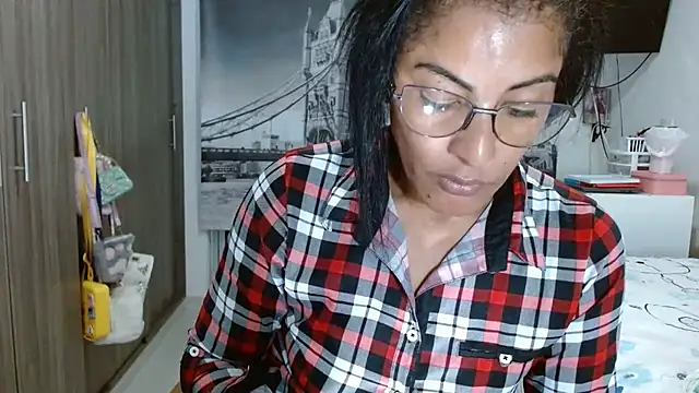 kateleyagrey online show from 4, 2, 2025