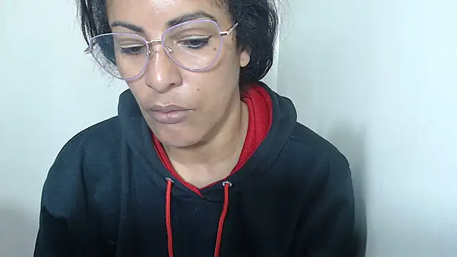 Snapshot of kateleyagrey chatting on 7, 6, 2026 kateleyagrey online show from 7, 6, 2026