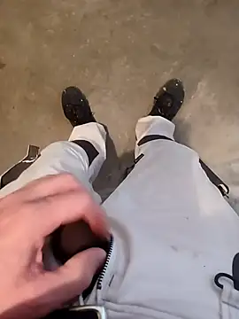 Snapshot of GeilerSchweizer chatting on 19, 11, 2025 GeilerSchweizer online show from 19, 11, 2025