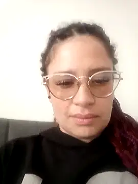 Snapshot of Violeta_hornny chatting on 31, 12, 2024 Violeta hornny online show from 31, 12, 2024