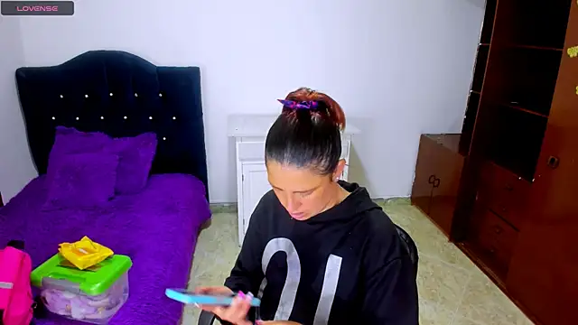 Snapshot of Violeta_hornny chatting on 10, 2, 2025 Violeta hornny online show from 10, 2, 2025