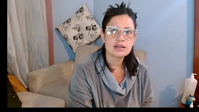 Snapshot of Violeta_hornny chatting on 3, 10, 2025 Violeta hornny online show from 3, 10, 2025