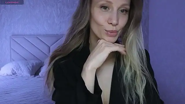 Alice Wonders online show from 20, 3, 2025