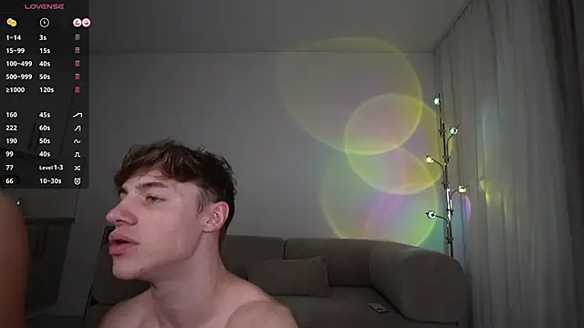 Snapshot of Evan__White_ chatting on 15, 2, 2026 Evan White online show from 15, 2, 2026