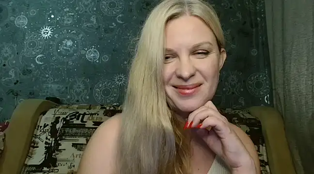 BlondeFox online show from 17, 12, 2024