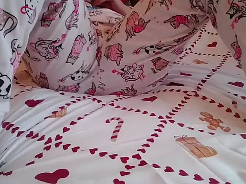 RealLittleRedRidingHood online show from 24, 11, 2025