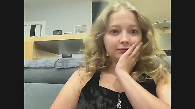 CharmingSarah online show from 25, 9, 2025