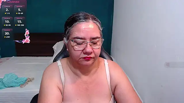 scaelettdubois online show from 7, 10, 2025