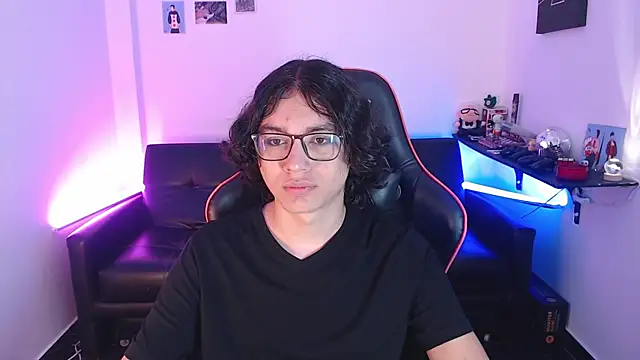 malik harrison   online show from 4, 12, 2024