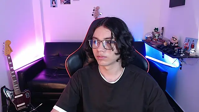 malik harrison   online show from 21, 1, 2025