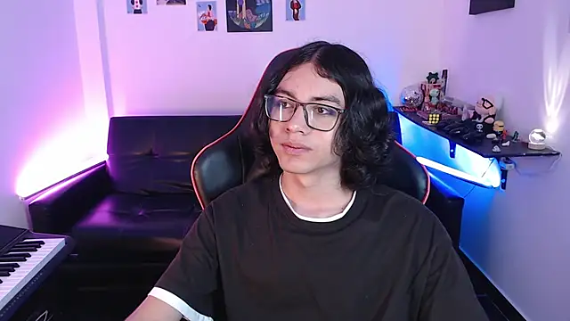 malik harrison   online show from 13, 2, 2025